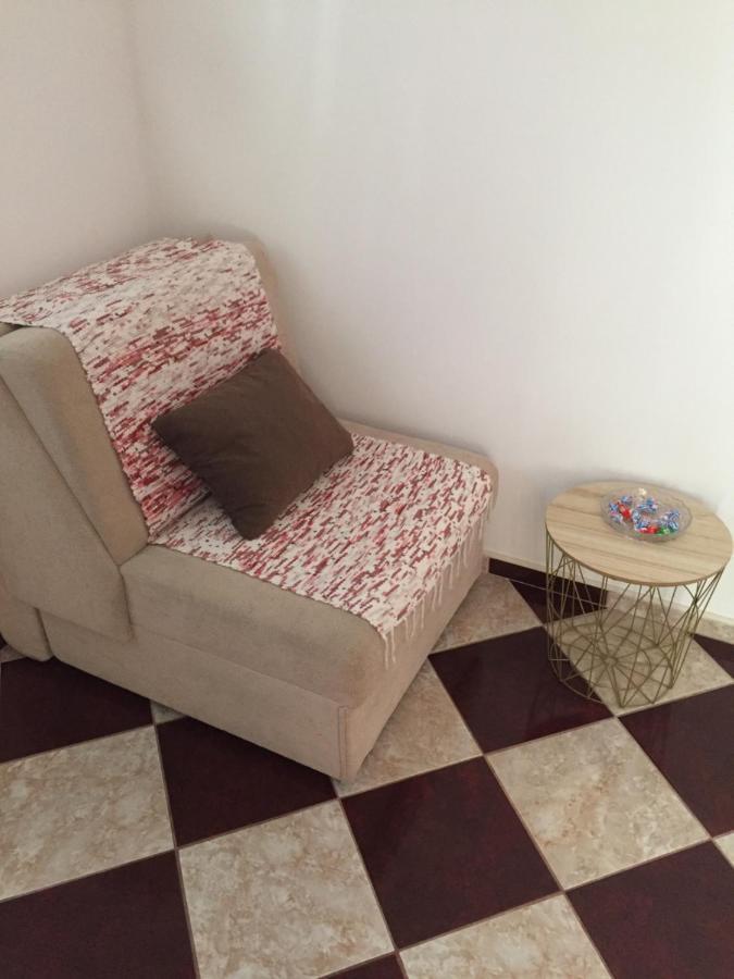 Apartment Elena ติวัต ภายนอก รูปภาพ
