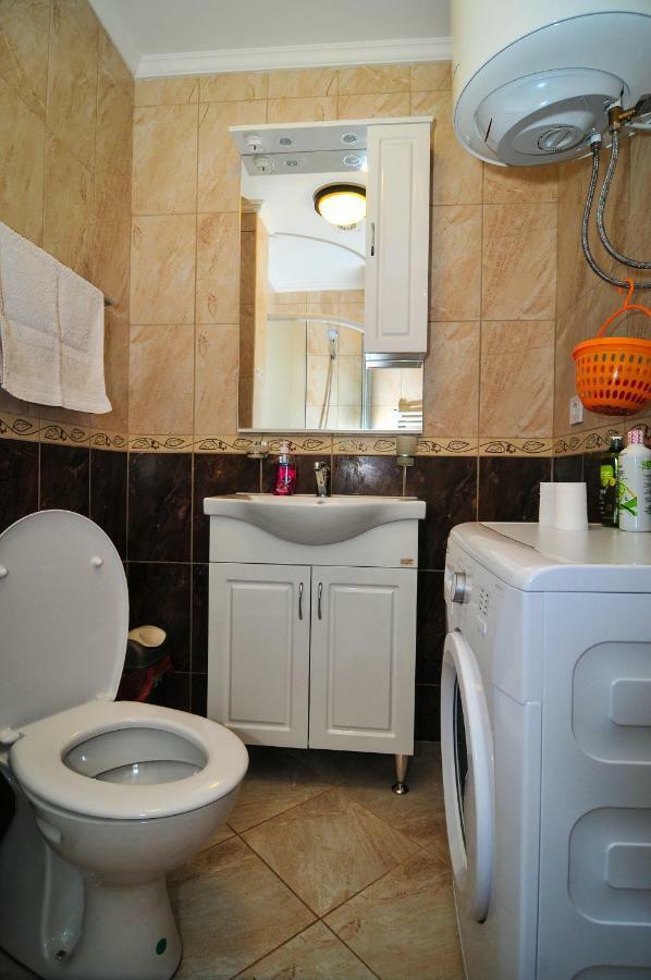 Apartment Elena ติวัต ภายนอก รูปภาพ